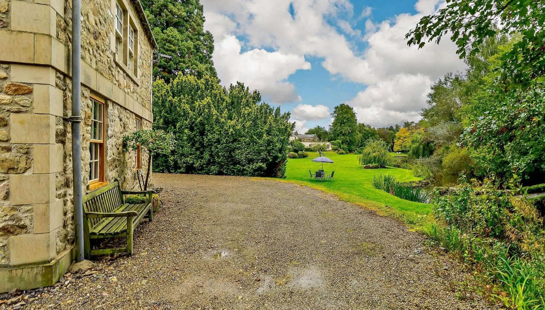 1 Bed In Kirkby Fleetham 88656 Villa